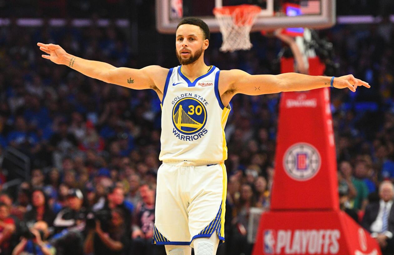 篮球场上的新星瀚森的崛起（瀚森的篮坛崛起之路）