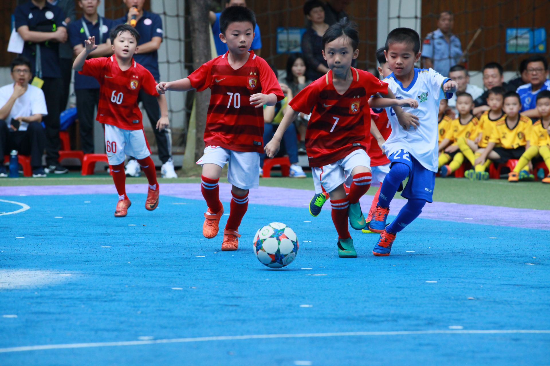 艾纳维：打进罗马处子球像做梦一样；专注和那不勒斯的榜首战（艾纳维：罗马首球如梦，专注与那不勒斯的榜首之战）