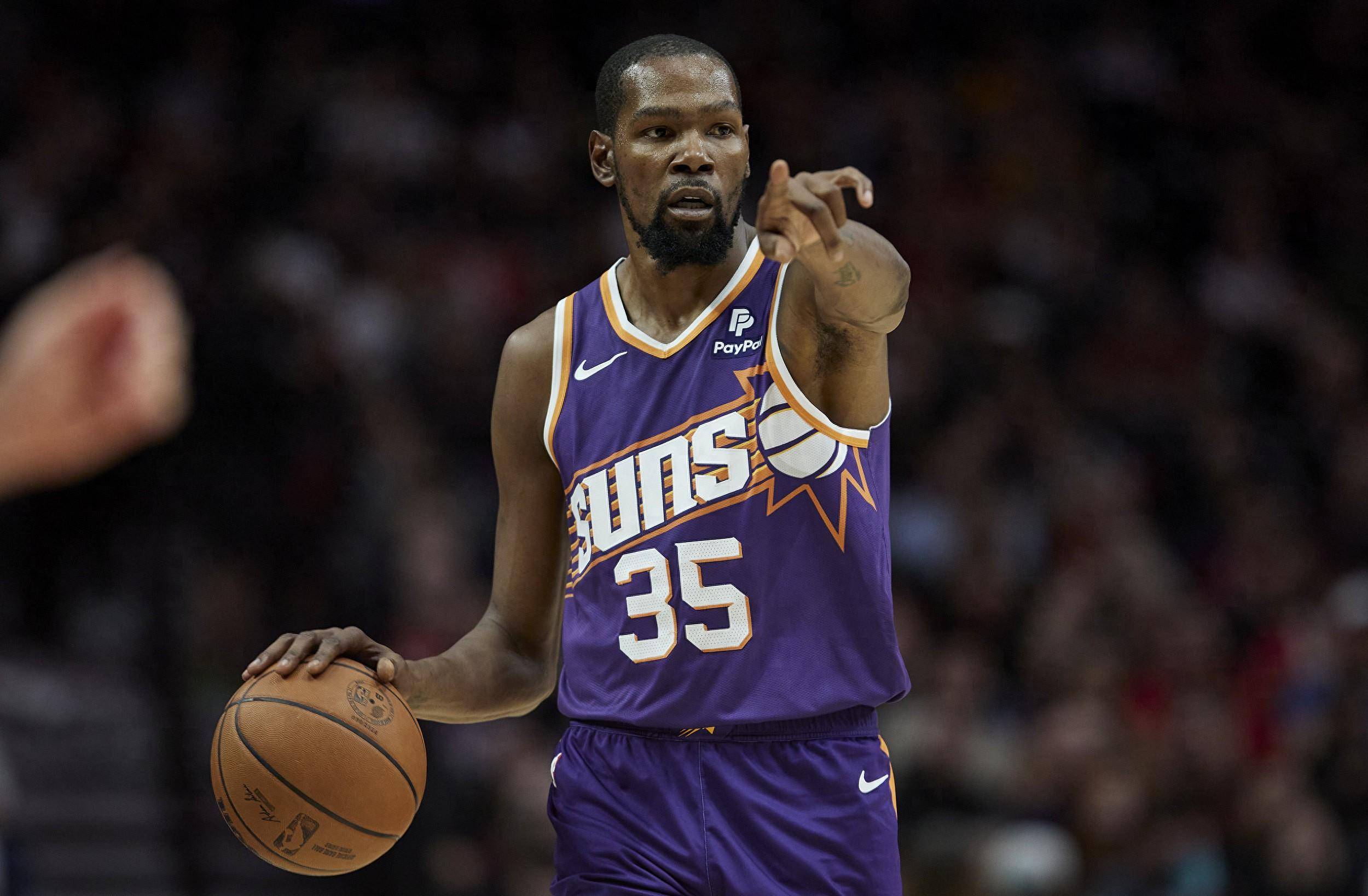 早报：悲欢并不相通（早间速递：悲喜各自为营）