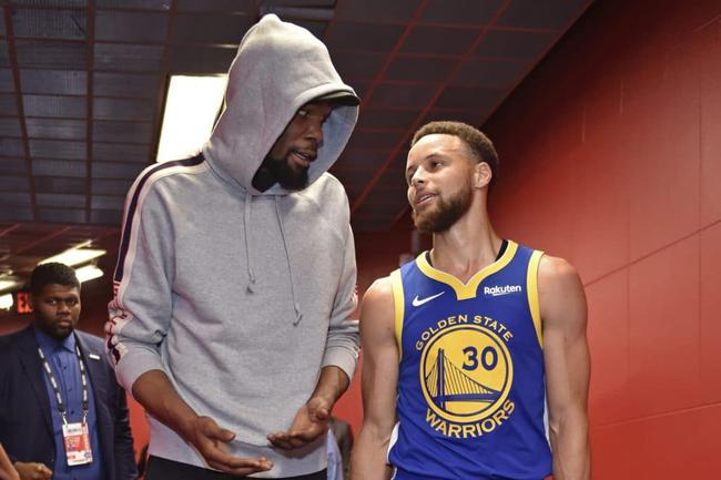 前英冠球员：瓜帅毁了英式足球，现在大家都从后场发起进攻（前英冠球员：瓜帅让英式足球走样，如今各队一律从后场组织进攻）