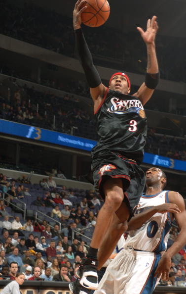 剑南春丨皇马客场0-0巴列卡诺，比赛平淡，巴尔韦德伤退（剑南春丨皇马客场0-0闷平巴列卡诺，场面沉闷，巴尔韦德伤退）