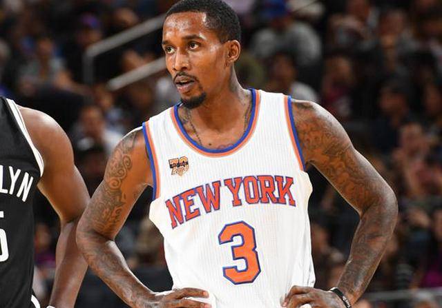 弗洛伦齐谈罗马vs那不勒斯争议判罚：拉赫马尼没有对科内犯规（弗洛伦齐评罗马对那不勒斯判罚争议：拉赫马尼并未对科内犯规）