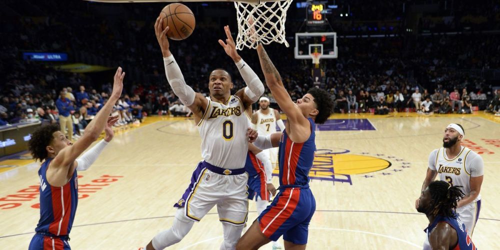 篮网球员效率值持续上升（篮网队球员效率稳步提升）