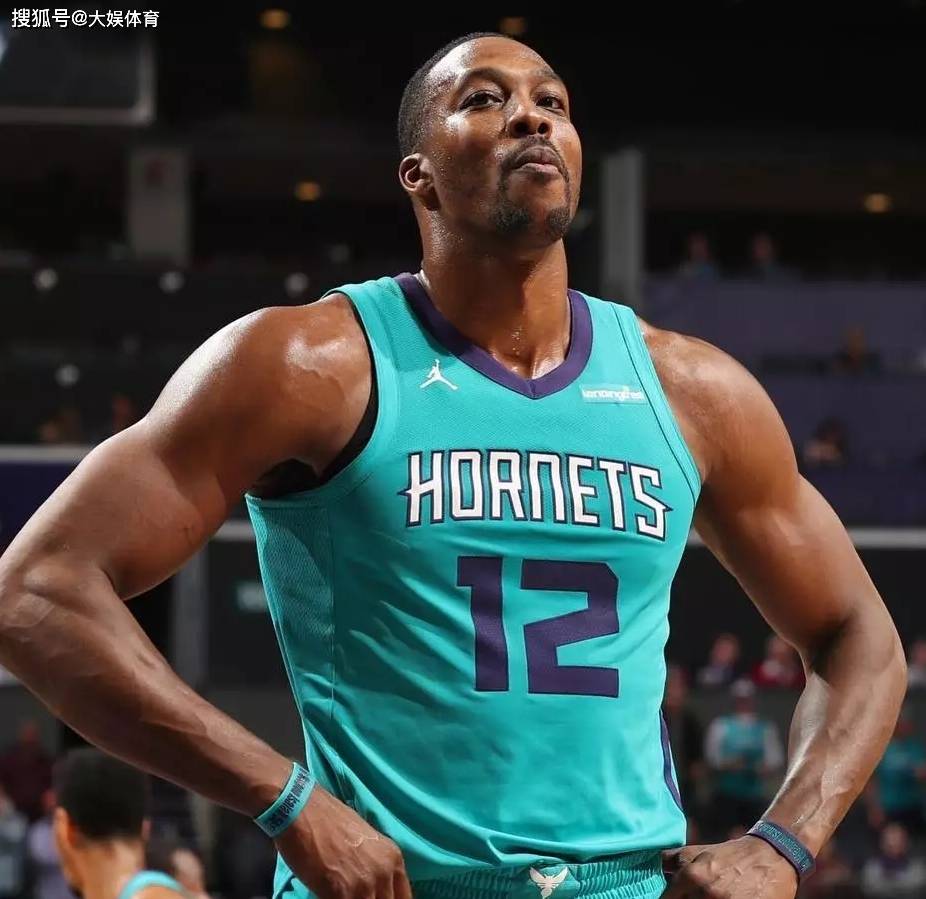 凯恩73场德甲比赛进75球，比同期进球数第二的吉拉西多21球（凯恩德甲73场轰75球，同期进球数比吉拉西多21球）