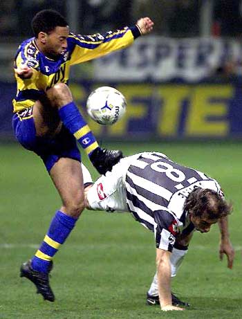 今日！nba湖人vs火箭，东契奇复出？詹姆斯pk杜兰特，cctv5无直播（今日NBA：湖人迎战火箭，东契奇或复出？詹姆斯对决杜兰特，CCTV5不直播）